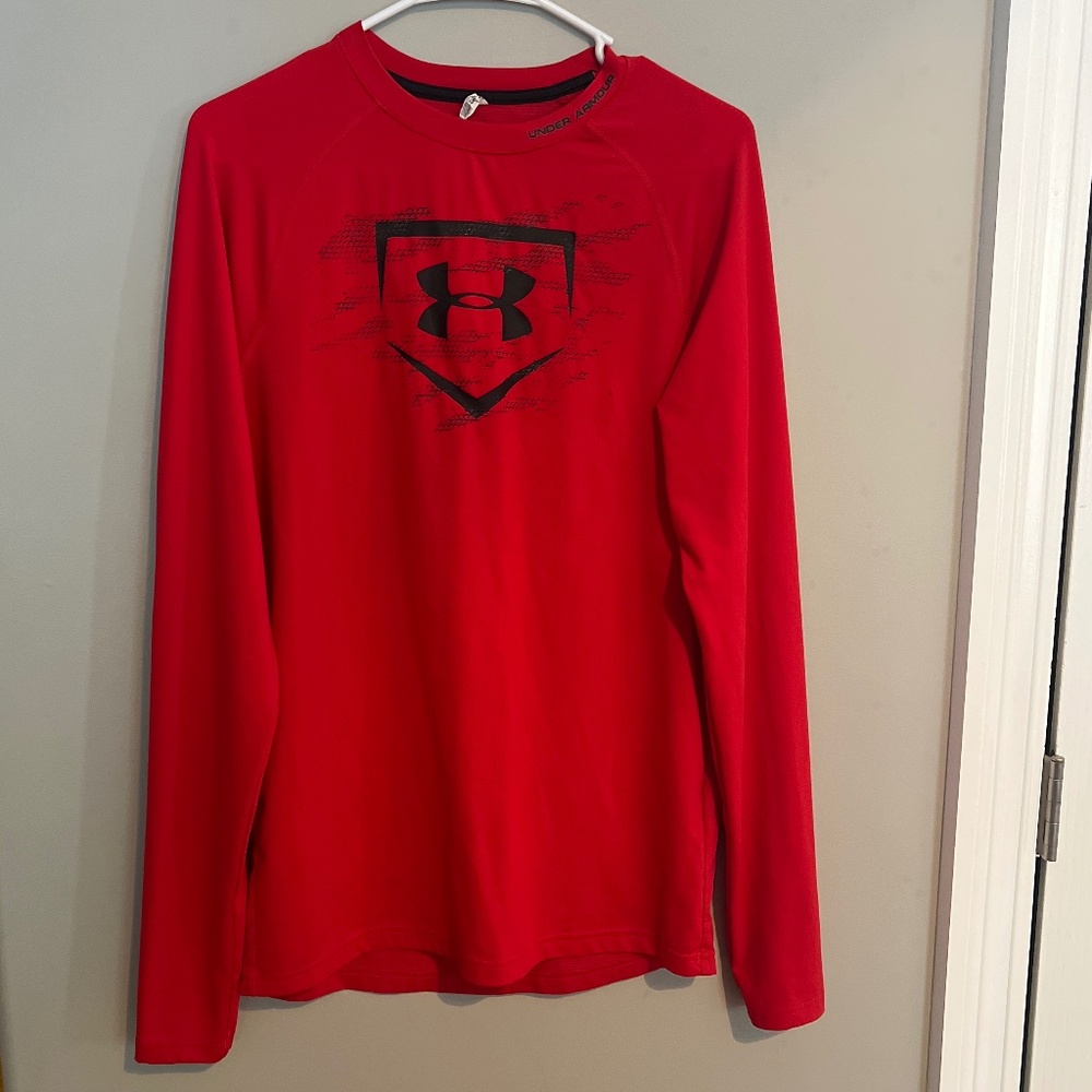 Men’s Under Armour Baseball Long Sleeve Shirt, Red, Small EUC